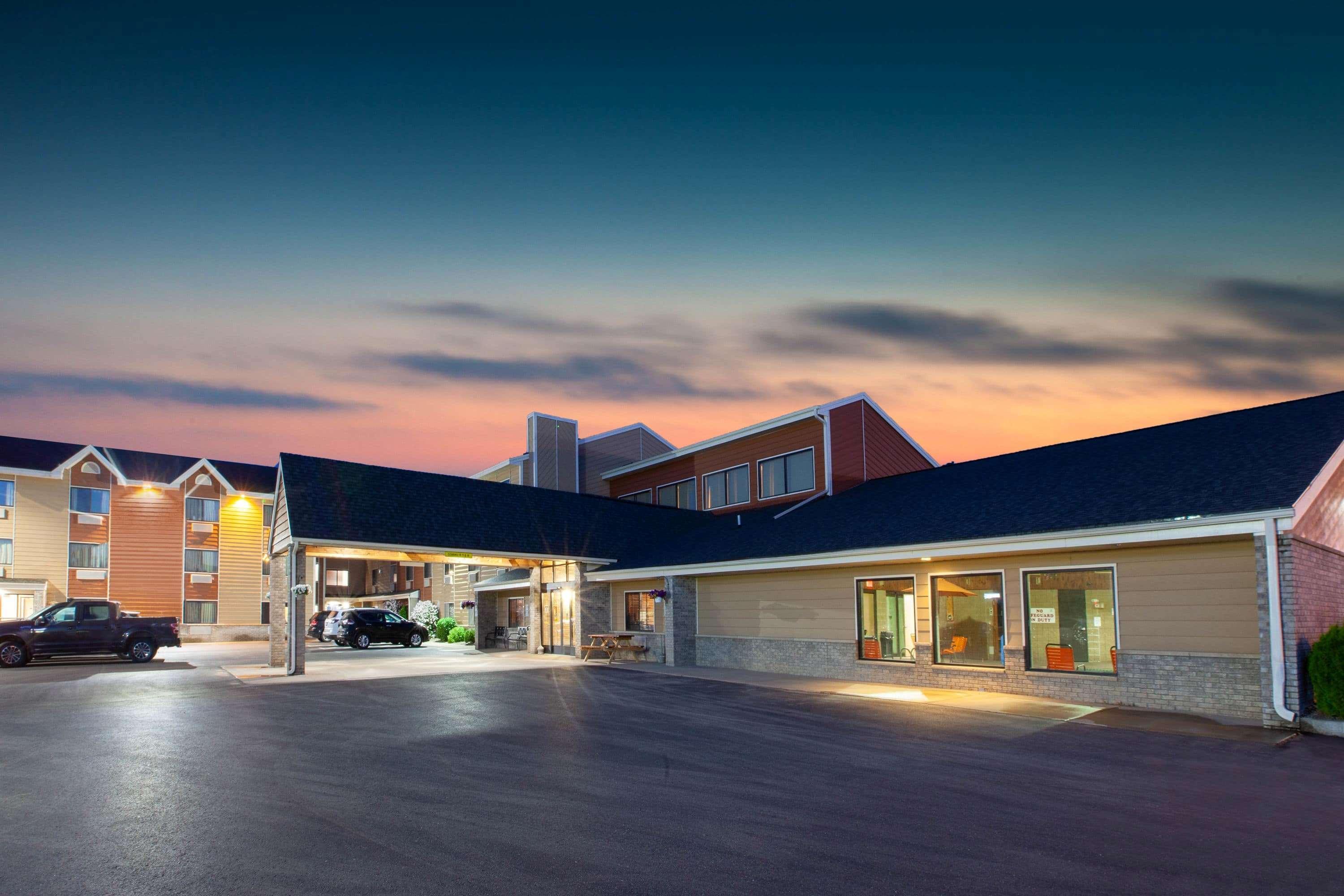 Americinn By Wyndham Iron River Εξωτερικό φωτογραφία